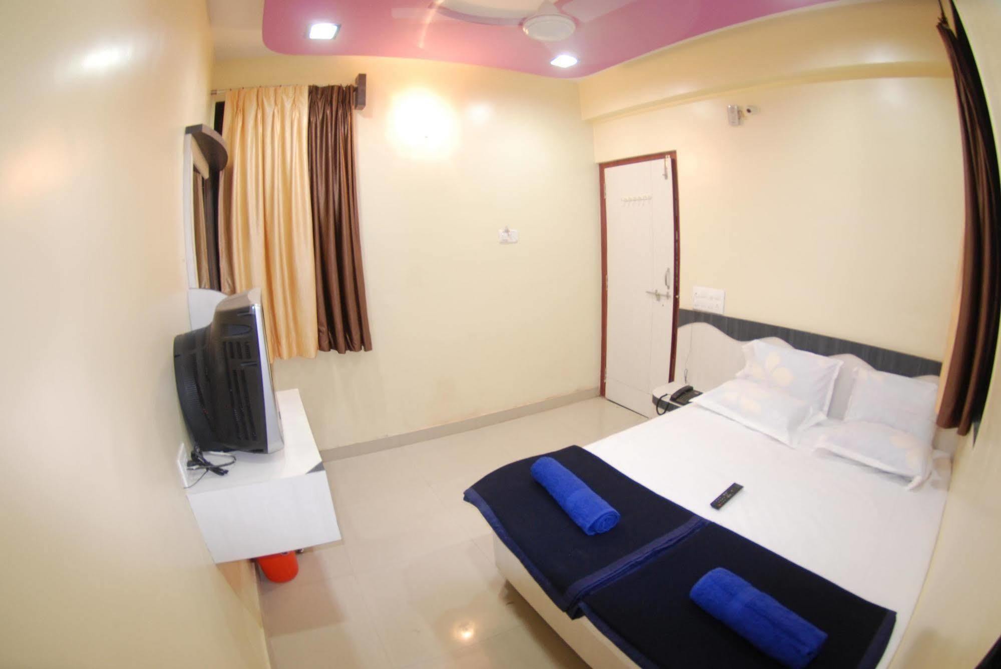 Hotel Disha Palace Shirdi Luaran gambar