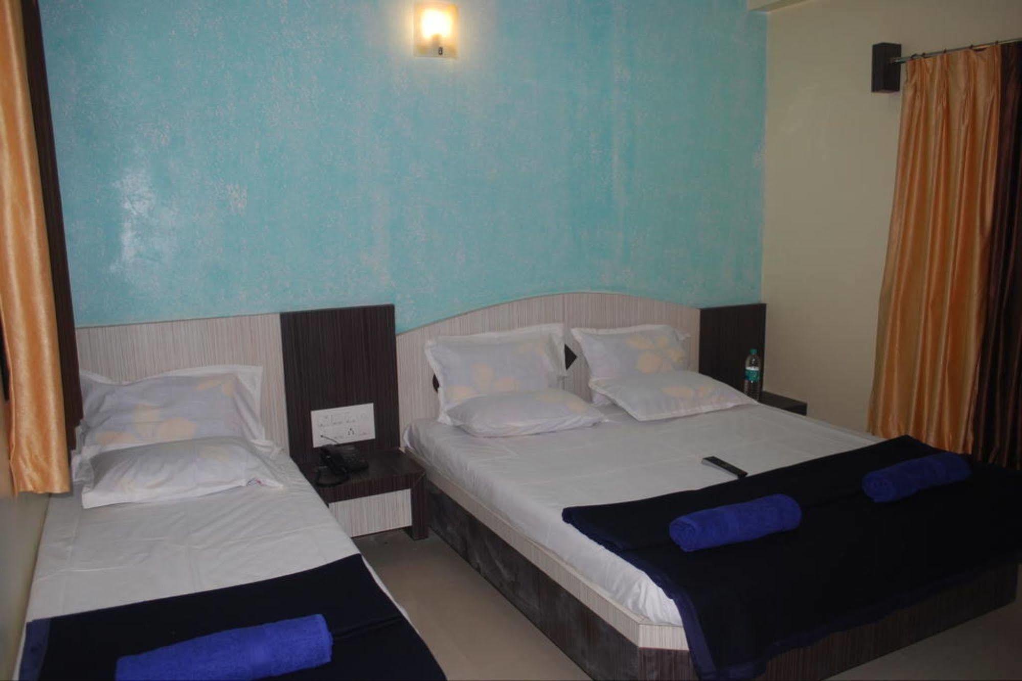 Hotel Disha Palace Shirdi Luaran gambar