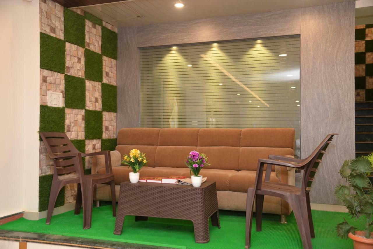 Hotel Disha Palace Shirdi Luaran gambar