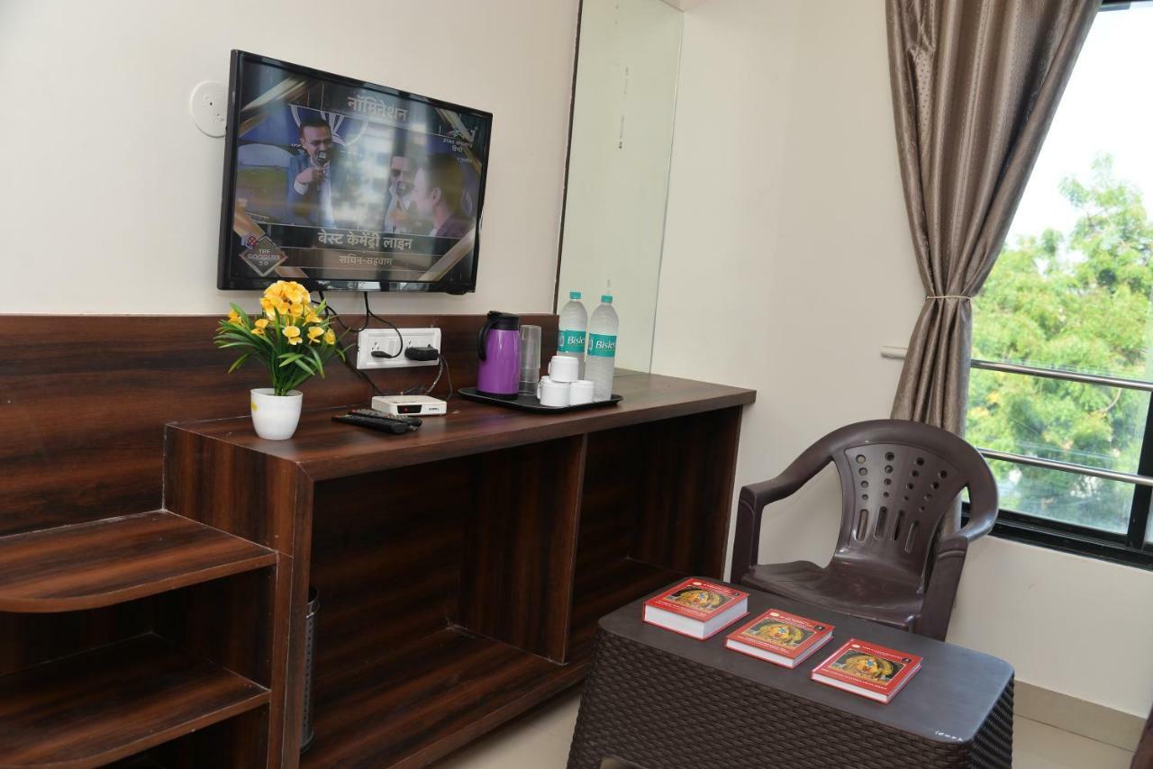 Hotel Disha Palace Shirdi Luaran gambar