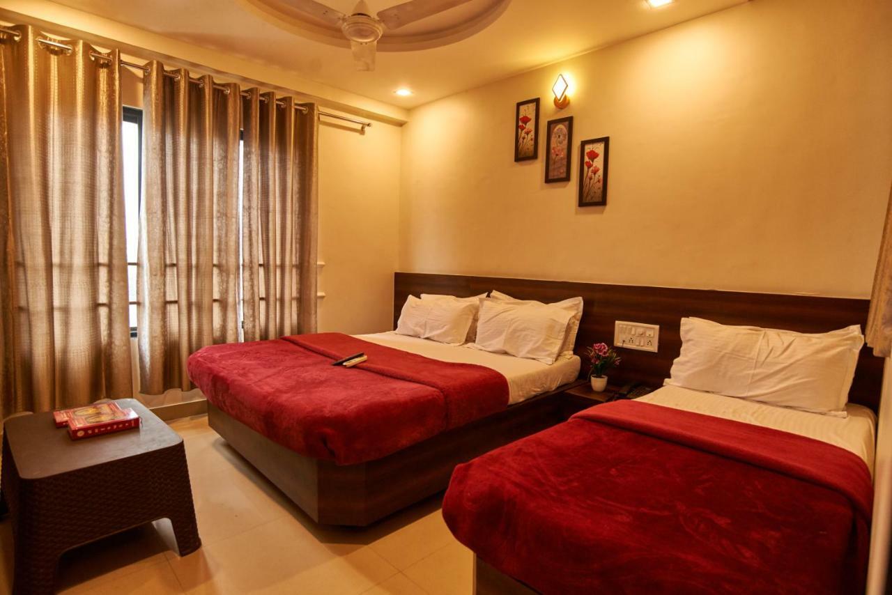 Hotel Disha Palace Shirdi Luaran gambar