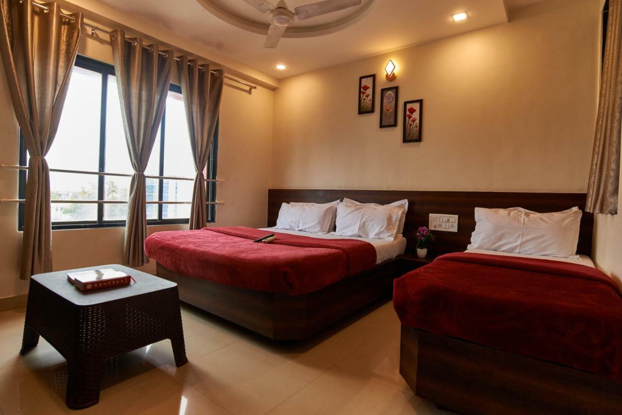 Hotel Disha Palace Shirdi Luaran gambar