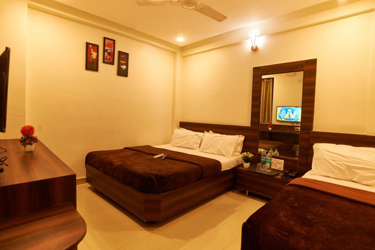 Hotel Disha Palace Shirdi Luaran gambar