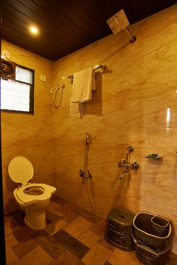 Hotel Disha Palace Shirdi Luaran gambar